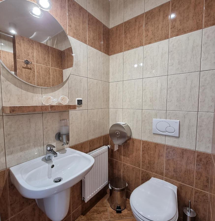Hotel Jola Września Εξωτερικό φωτογραφία