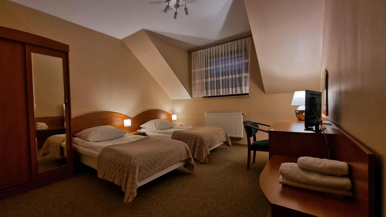 Hotel Jola Września Εξωτερικό φωτογραφία