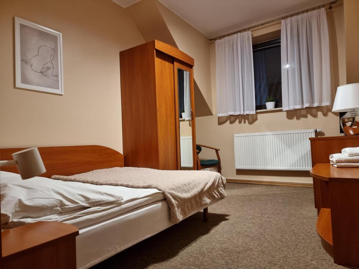 Hotel Jola Września Εξωτερικό φωτογραφία